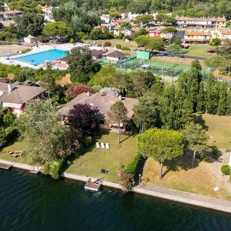 Villa April Caleri